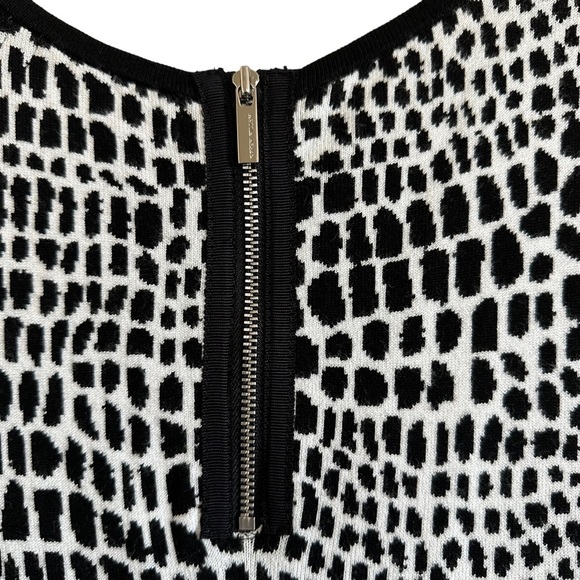 Karen Millen Fit & Flare Knit Sweater Dress Black & White Sz 4 - Picture 9 of 14